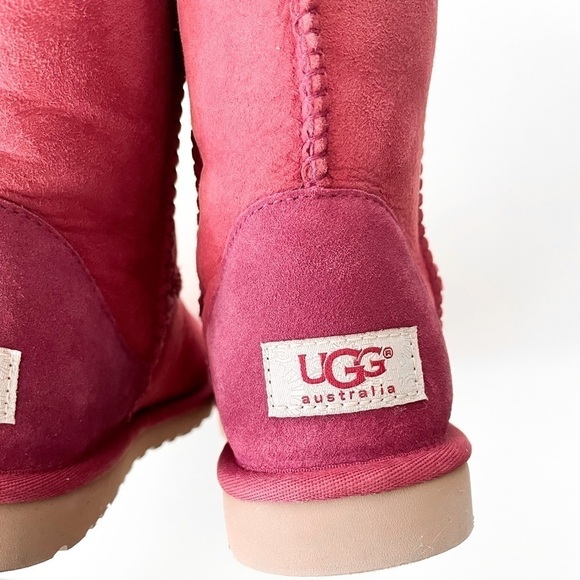 Ugg Australia Classic Short Boots - Picture 6 of 13